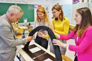 Hiška eksperimentov v šoli v Komendi